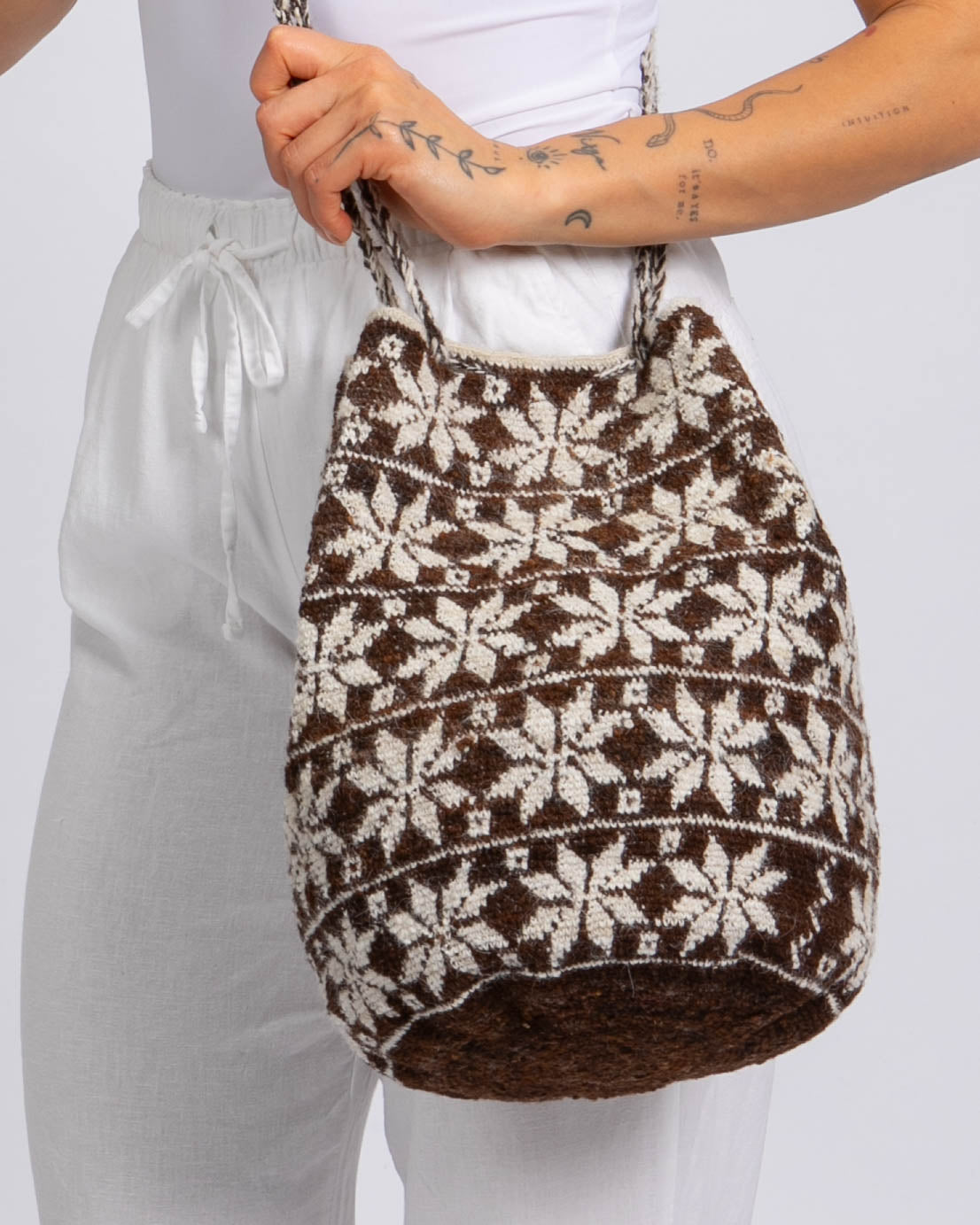 Bolsos wayúu flores beige